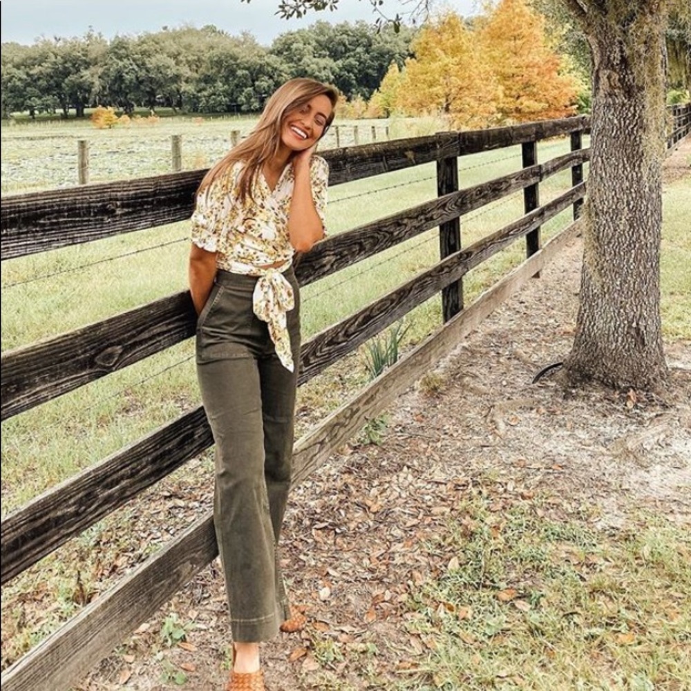 Lou & Grey High Waist Wide Leg Pant